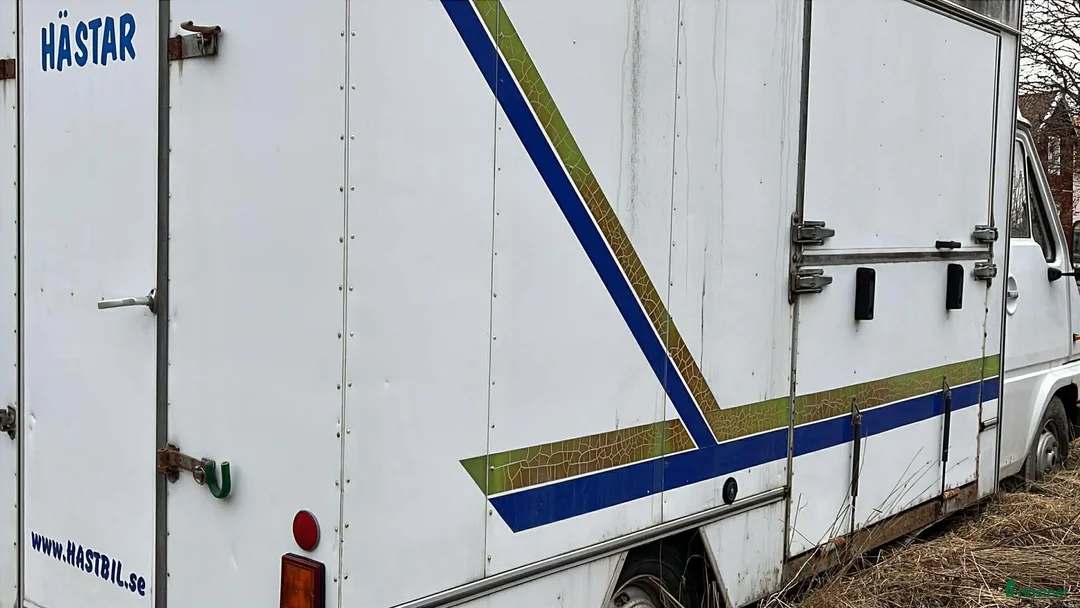 Hästlastbilar  fordon & transport till salu: Renault Master i Svärdsjö - Annons 2