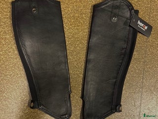 Övrig Ryttarutrustning ryttarutrustning till salu: Svarta shortchaps i läder från Horze i Torsåker - Annons 18
