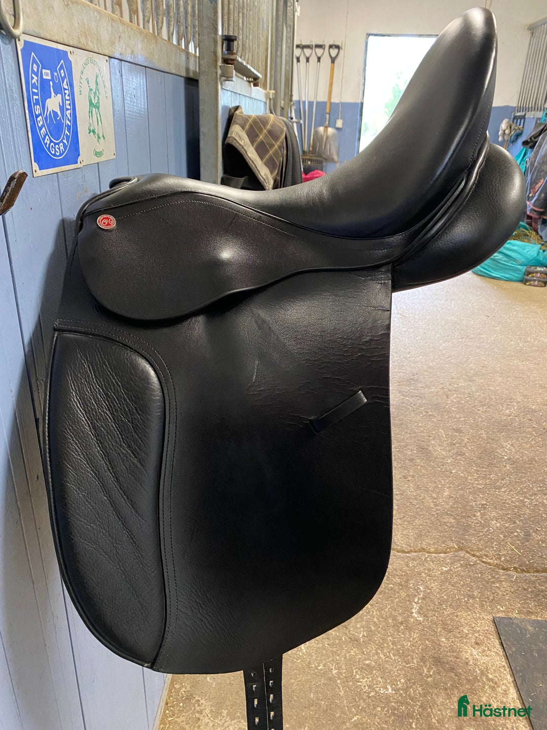 Sadlar hästutrustning till salu: Claridge House dressyrsadel i Örebro - Annons 1