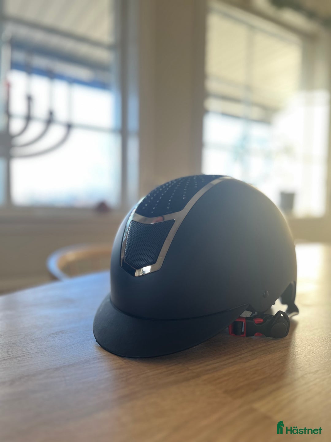 Hjälmar ryttarutrustning till salu: Väldigt fin Hjälm!🌸 i Borås - Annons 1