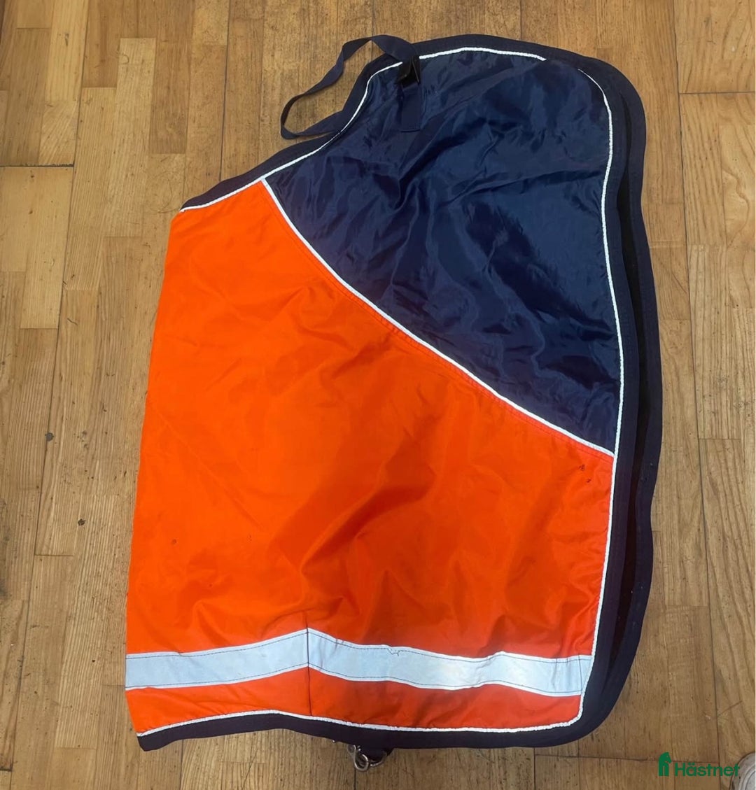 Täcken hästutrustning till salu: Täcken & schabrak  i Tullinge - Annons 2