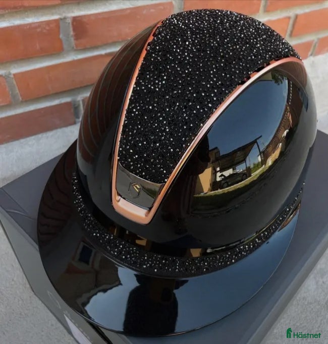 Hjälmar ryttarutrustning till salu: Samshield 2.0 Glossy Ultra Fine Rock 52-56 - Annons 1