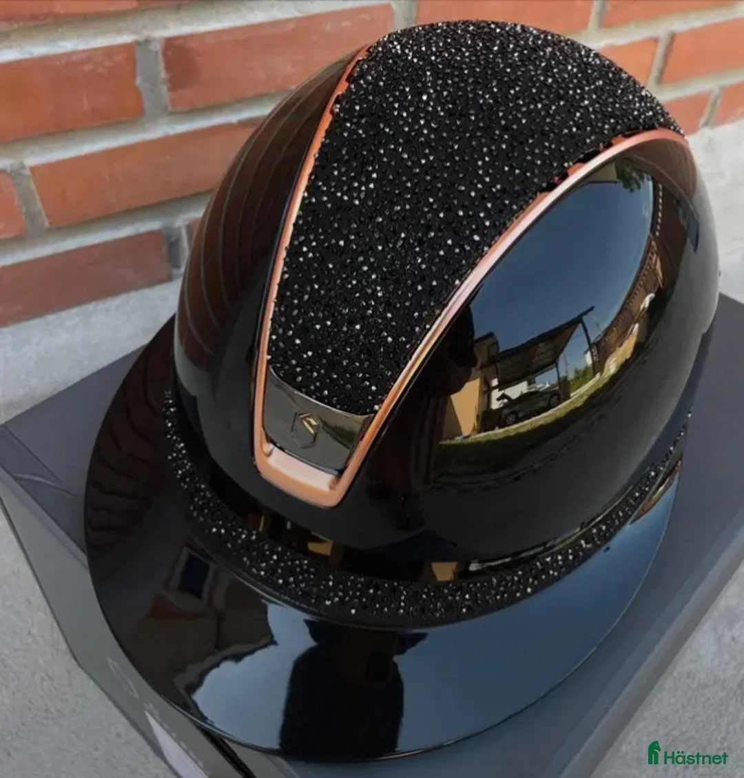 Hjälmar ryttarutrustning till salu: Samshield 2.0 Glossy Ultra Fine Rock 52-56 - Annons 1