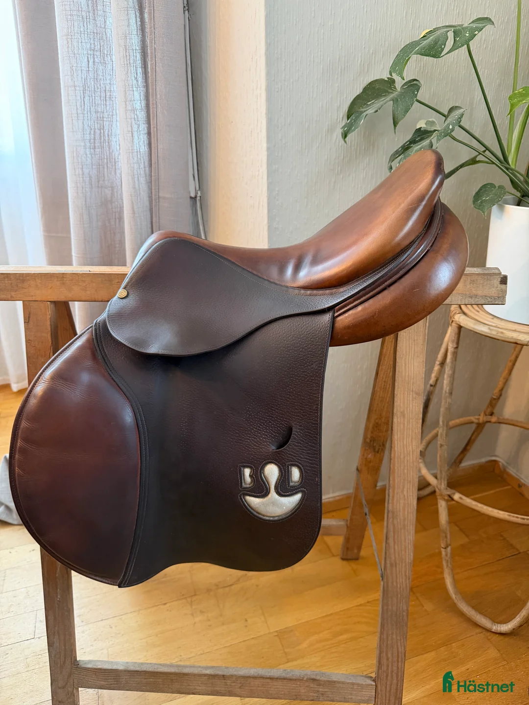 Sadlar hästutrustning till salu: Bruno Delgrange  - Annons 1