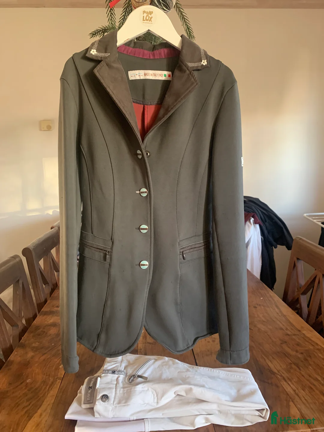 Jackor & Kavajer ryttarutrustning till salu: Finaste Animokavajen i Borlänge - Annons 1