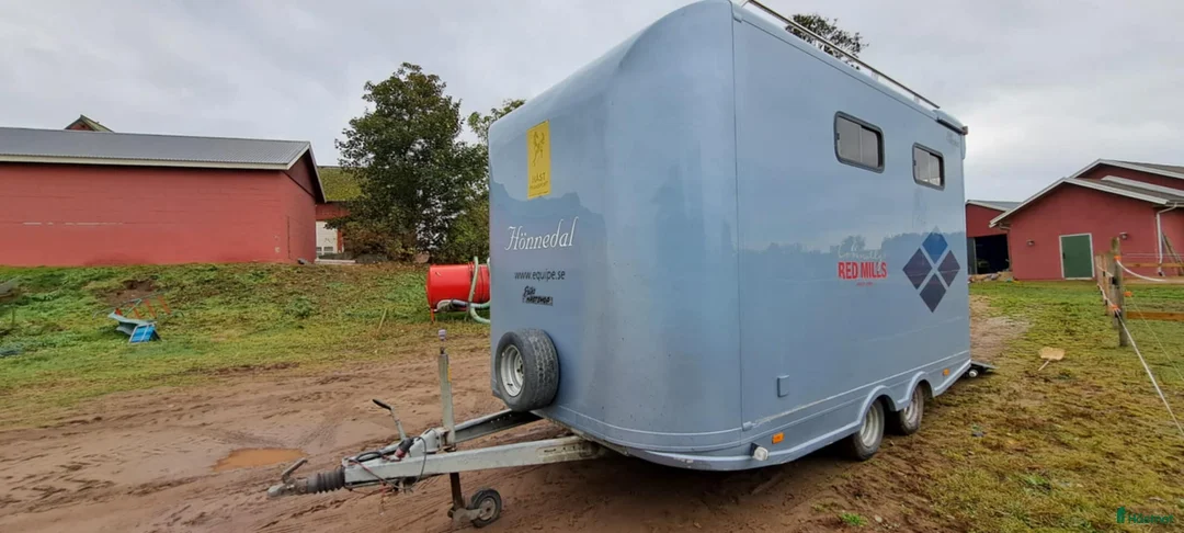 Hästtransporter  fordon & transport till salu: 3-hästars släp med bodel, Steinsberger 3-H Combi i Kristianstad - Annons 2