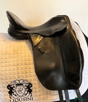 Sadlar hästutrustning Dressyrsadel Kiffer Champion 17,5" - Annons 6