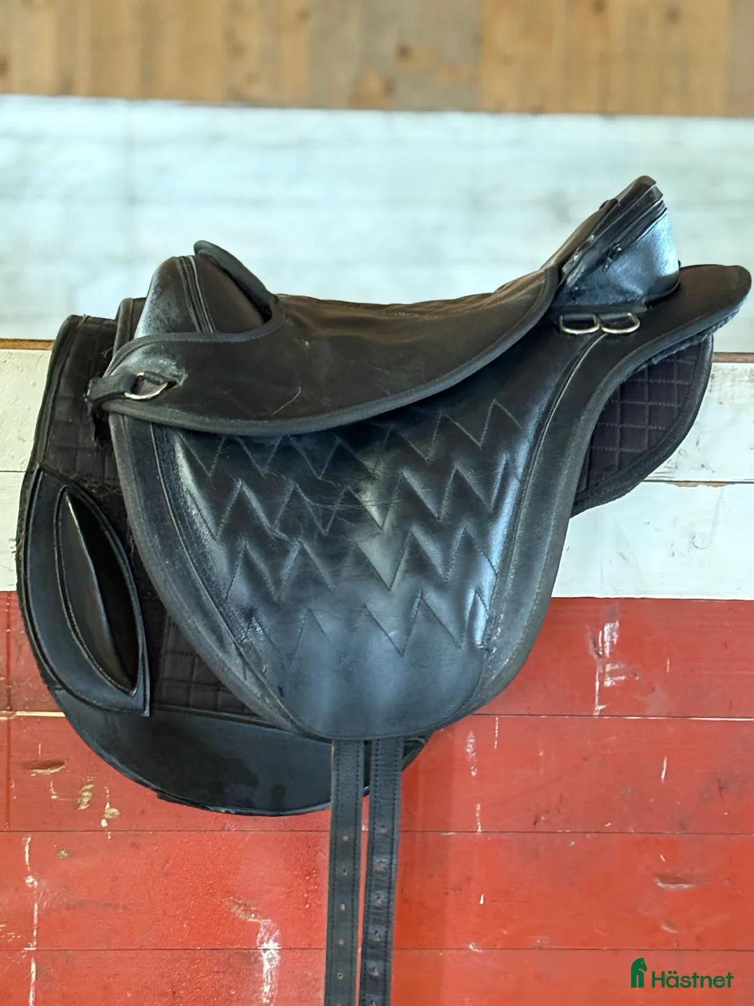 Sadlar hästutrustning till salu: Bomlös sadel i Lyckeby - Annons 2