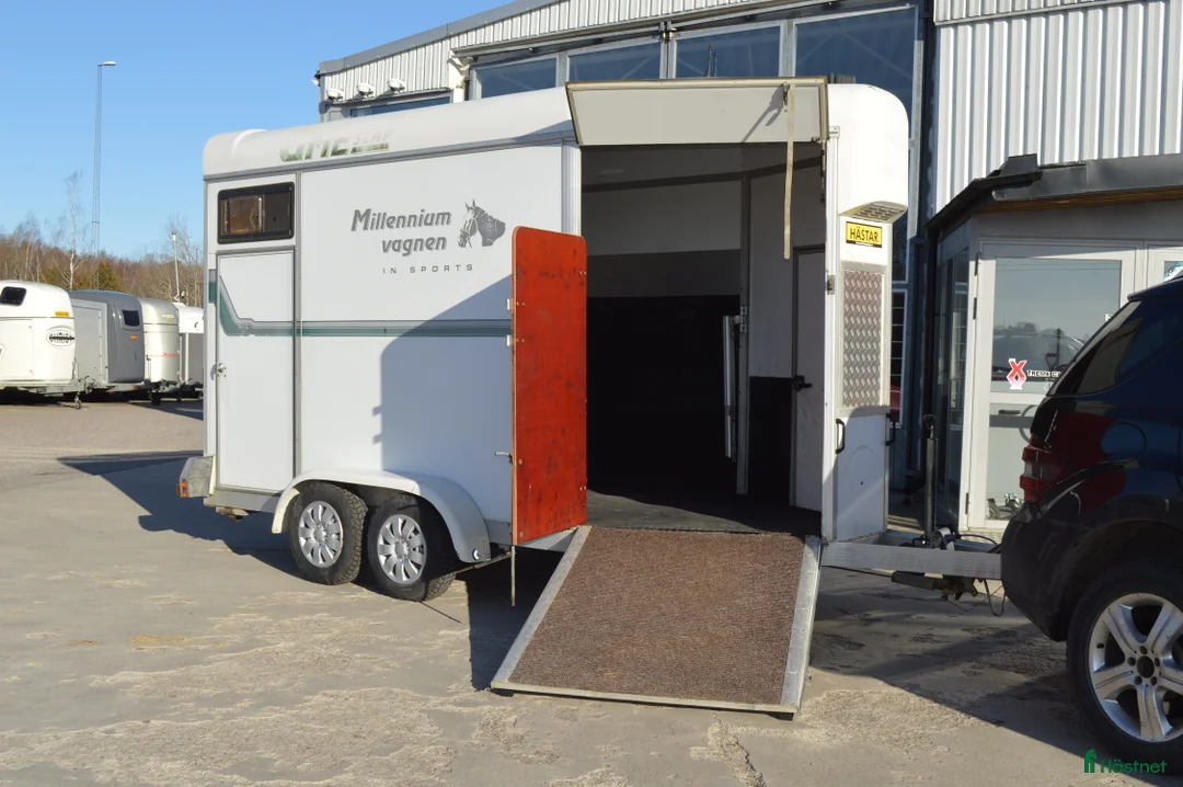 Hästtransporter  fordon & transport till salu: Umesläp A50 Reverse Totalvikt 1350kg - Annons 2