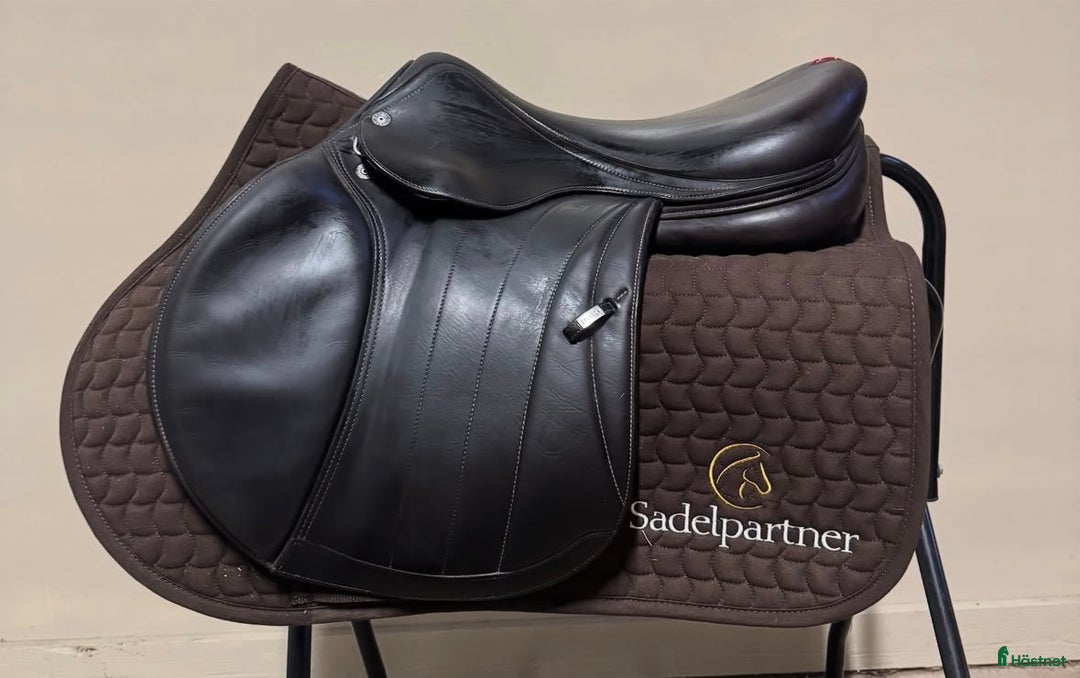 Sadlar hästutrustning till salu: Equipe Special One  i Växjö - Annons 1