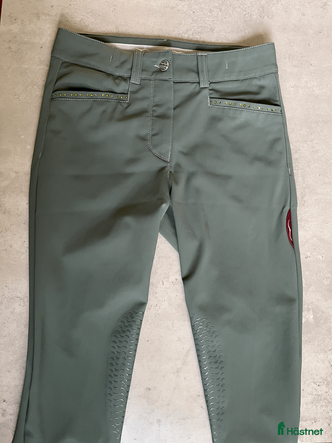 Ridbyxor ryttarutrustning till salu: Animo gröna ridbyxor i Umeå - Annons 1