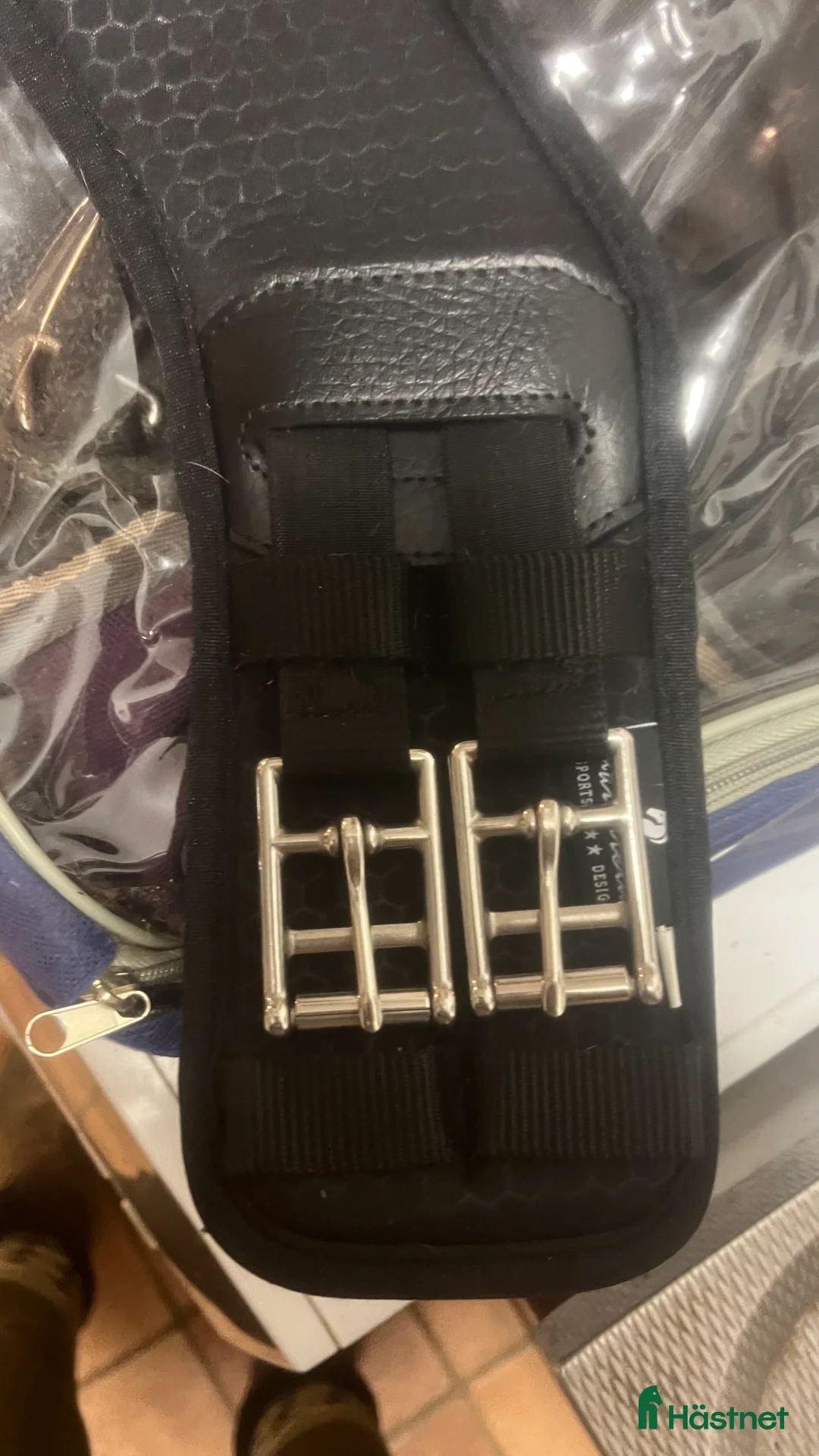 Sadeltillbehör hästutrustning till salu: Fairfield dressyrgjord 60 cm nyskick  i Örby - Annons 5