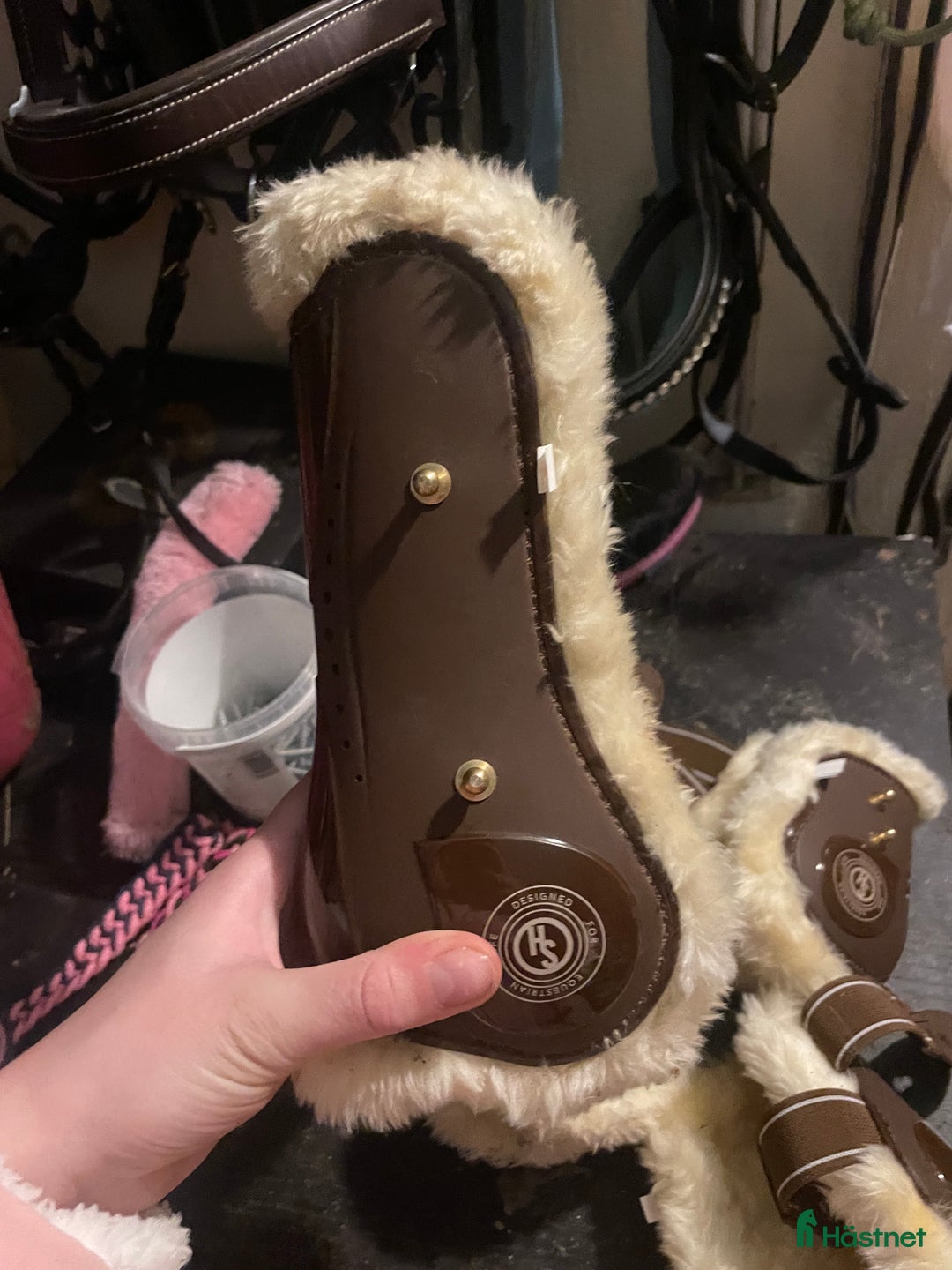 Benskydd hästutrustning till salu: Fina benskydd  i Sjuntorp - Annons 3