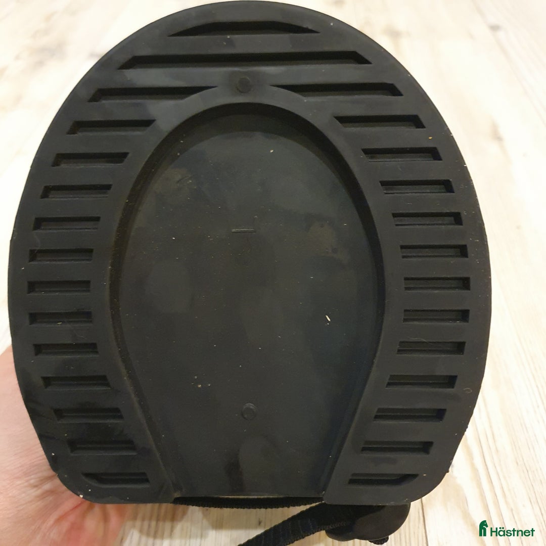 Benskydd hästutrustning till salu: Skyddsko häst Storlek L i Tranås - Annons 4