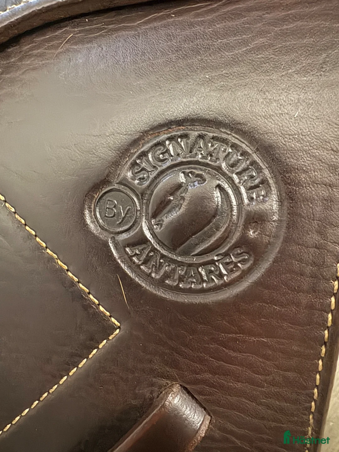 Sadlar hästutrustning till salu: Välskött Signature Antares - Annons 6