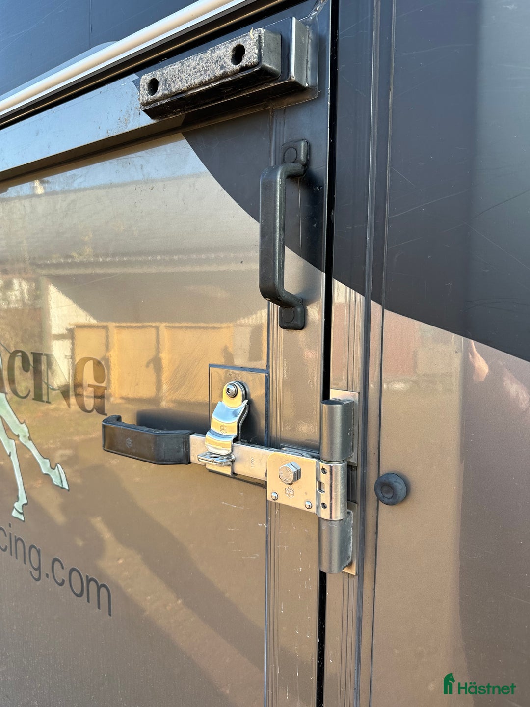 Hästlastbilar  fordon & transport till salu: Klockren 2hästarslastbil säljes i Vellinge - Annons 3