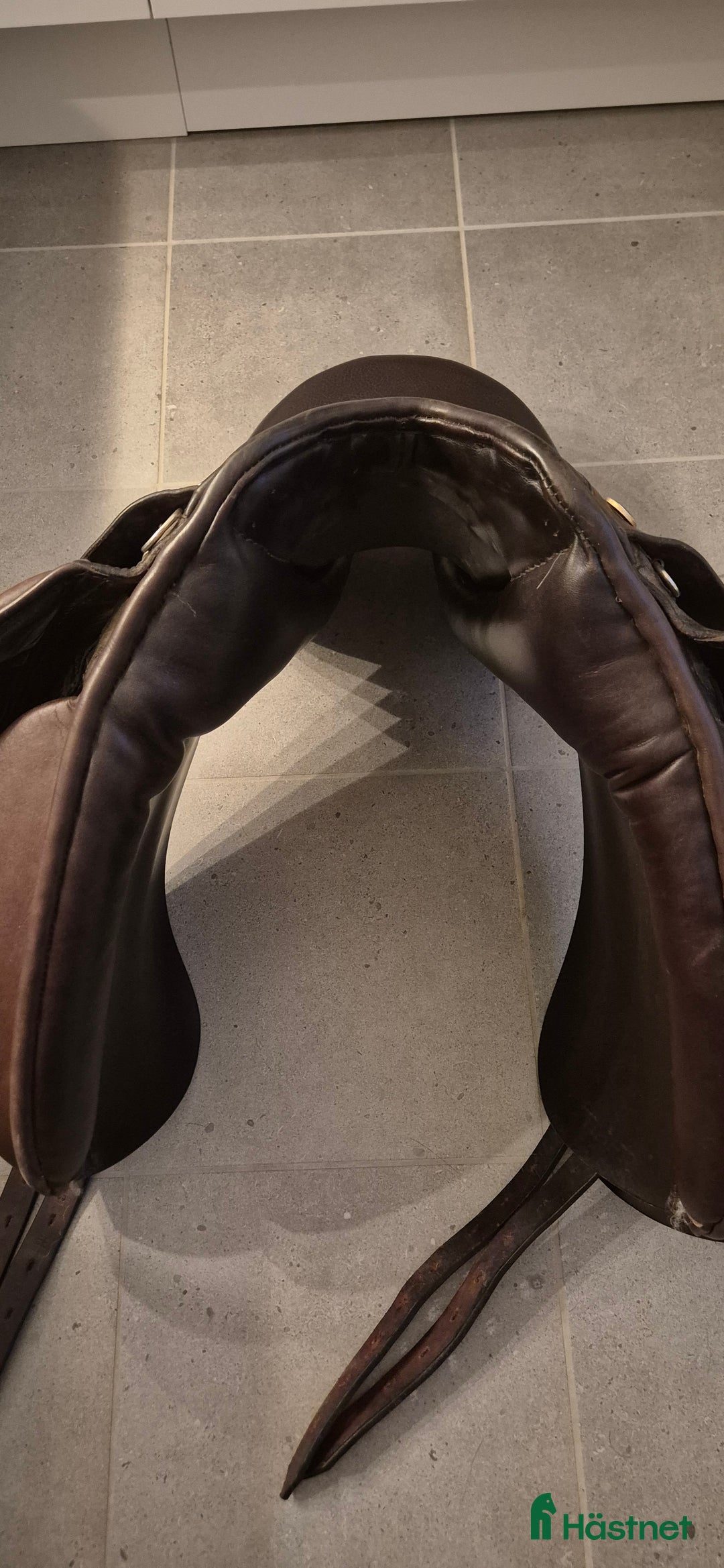 Sadlar hästutrustning till salu: Dressyrsadel 18tum  i Anderslöv - Annons 8