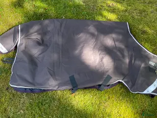 Täcken hästutrustning Amigo Bravo 250g i Alingsås - Annons 6