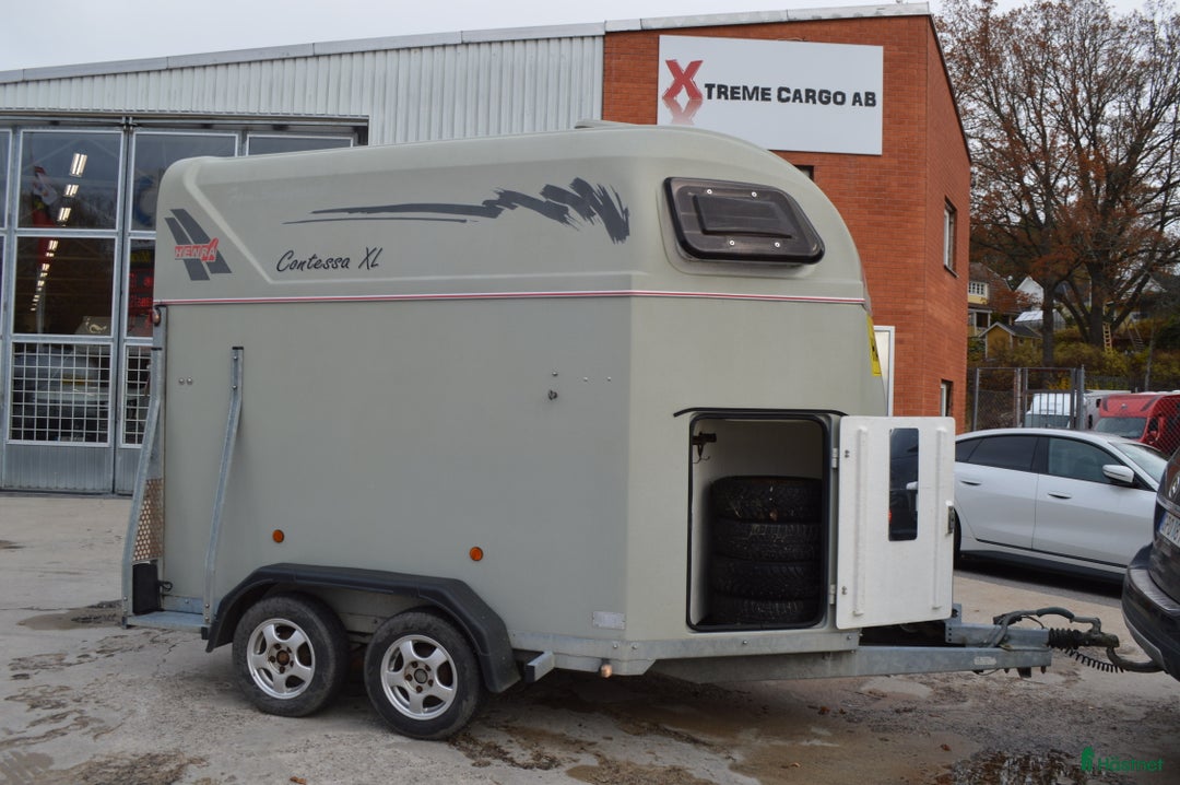 Hästtransporter  fordon & transport till salu: Henra Contessa XL Hästsläp Totvikt 1990kgStorhäst  - Annons 5