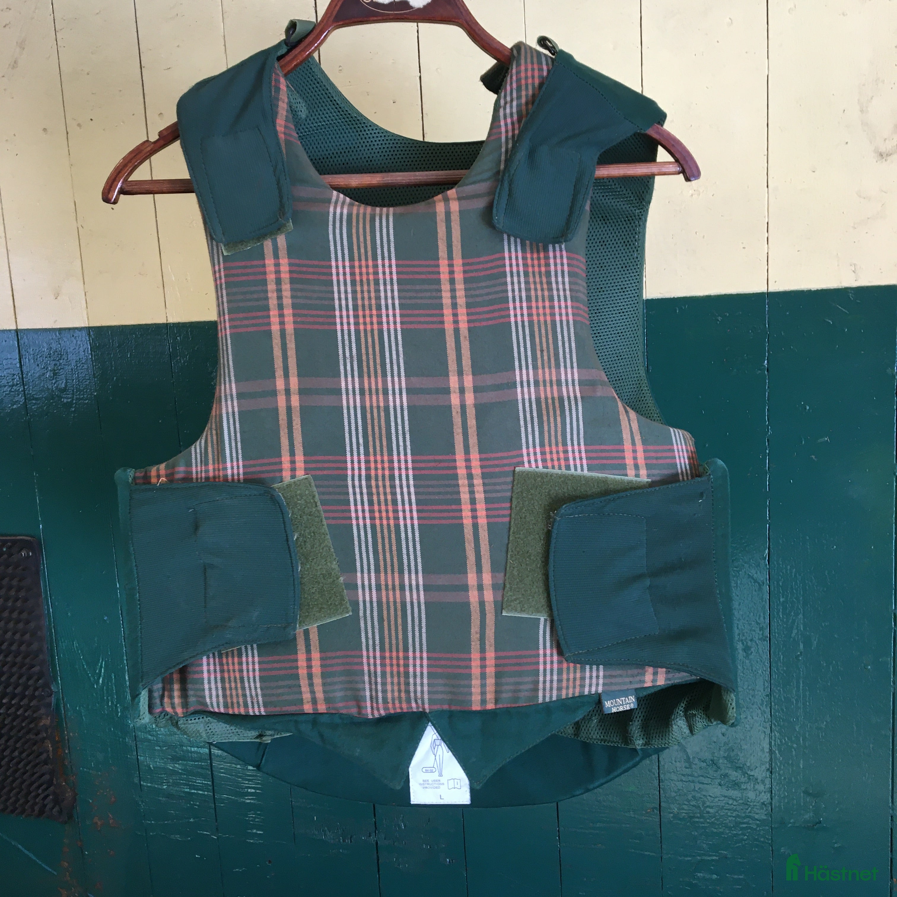 Säkerhetsvästar ryttarutrustning till salu: Säkerhetsväst  i Rödeby - Annons 10