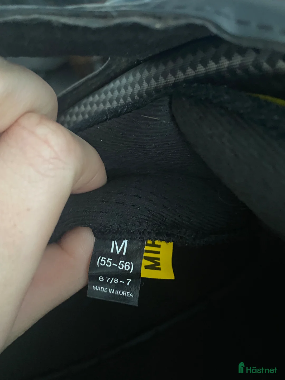 Hjälmar ryttarutrustning till salu: Onek MIPS hjälm i Hjärup - Annons 6