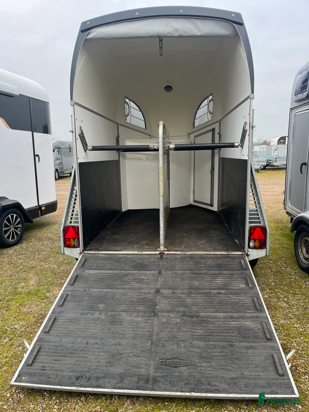 Hästtransporter  fordon & transport till salu: Böckmann Duo R med nya väggar i Klippan - Annons 5