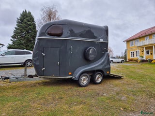 Hästtransporter fordon & transport till salu: Stor & rymlig Cheval Liberty transport i Åsele - Annons 6