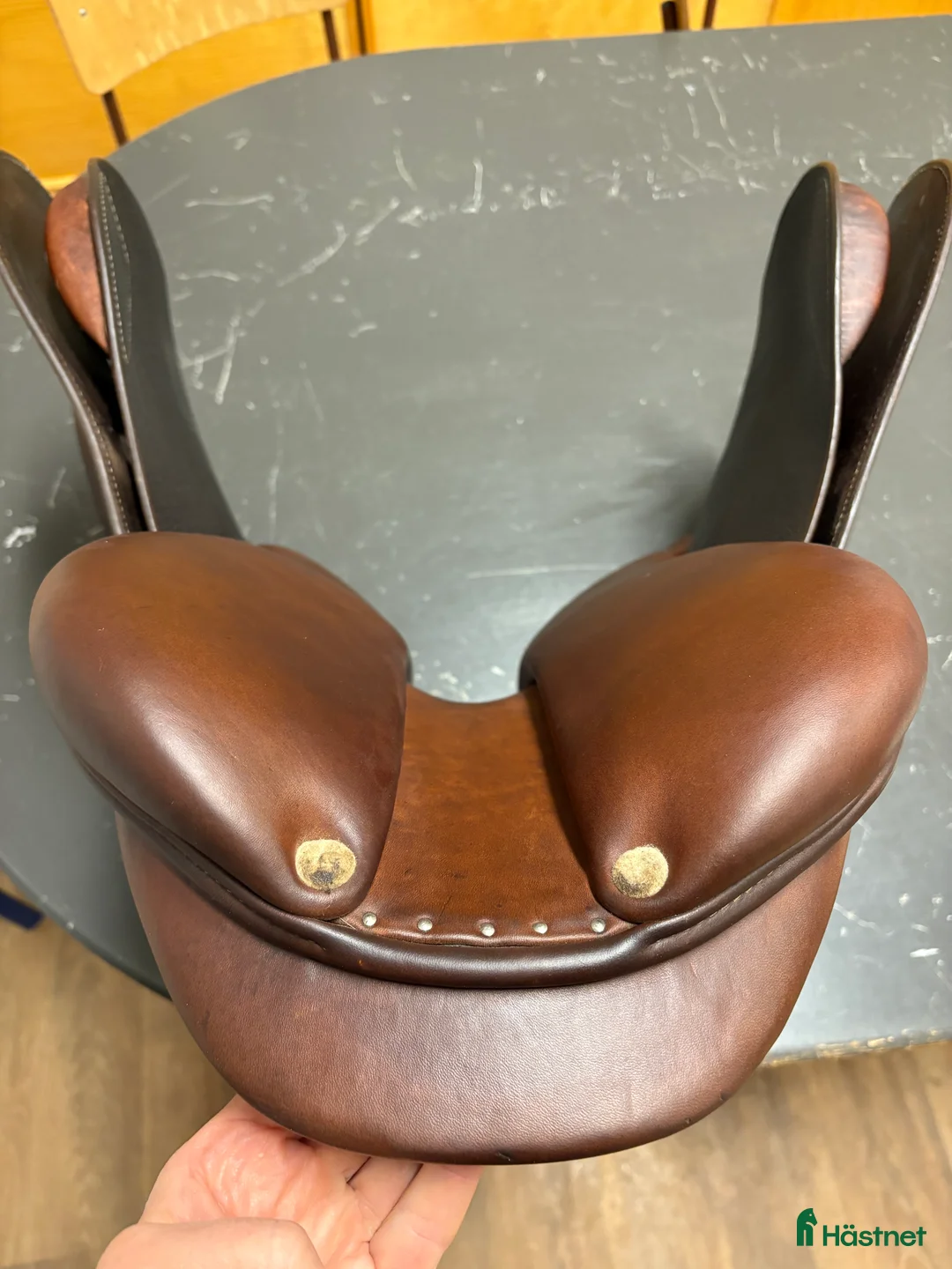 Sadlar hästutrustning till salu: Välvårdad Antaressadel i Katrineholm - Annons 3