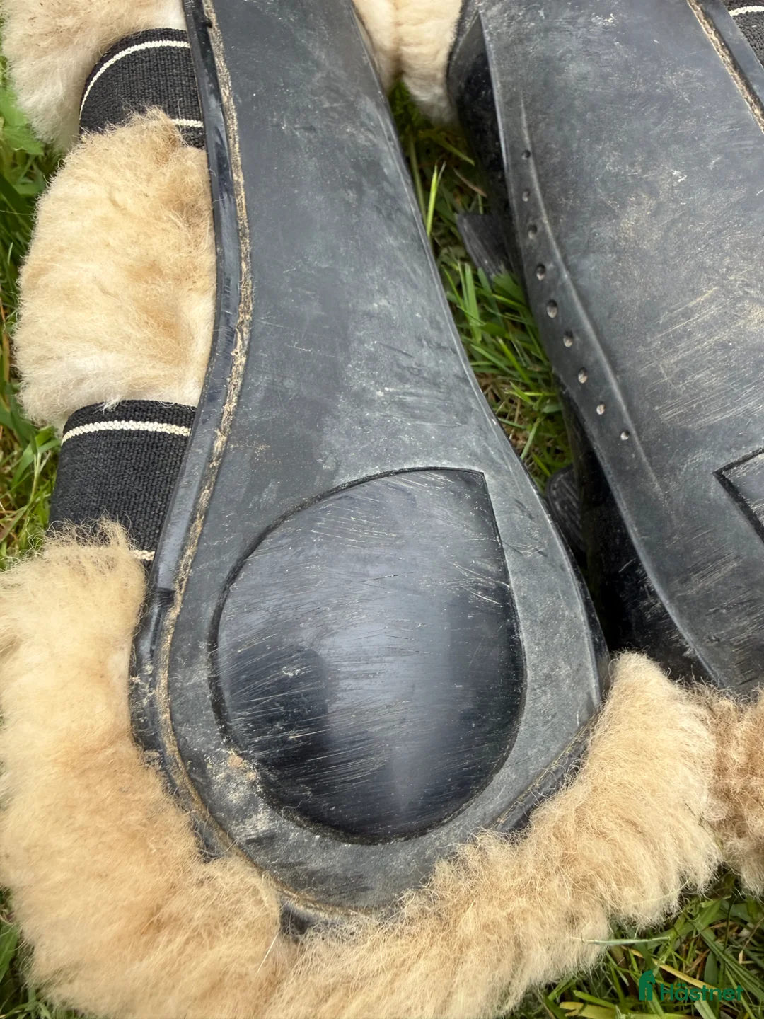 Benskydd hästutrustning till salu: Fluffiga hoppskydd - Annons 6