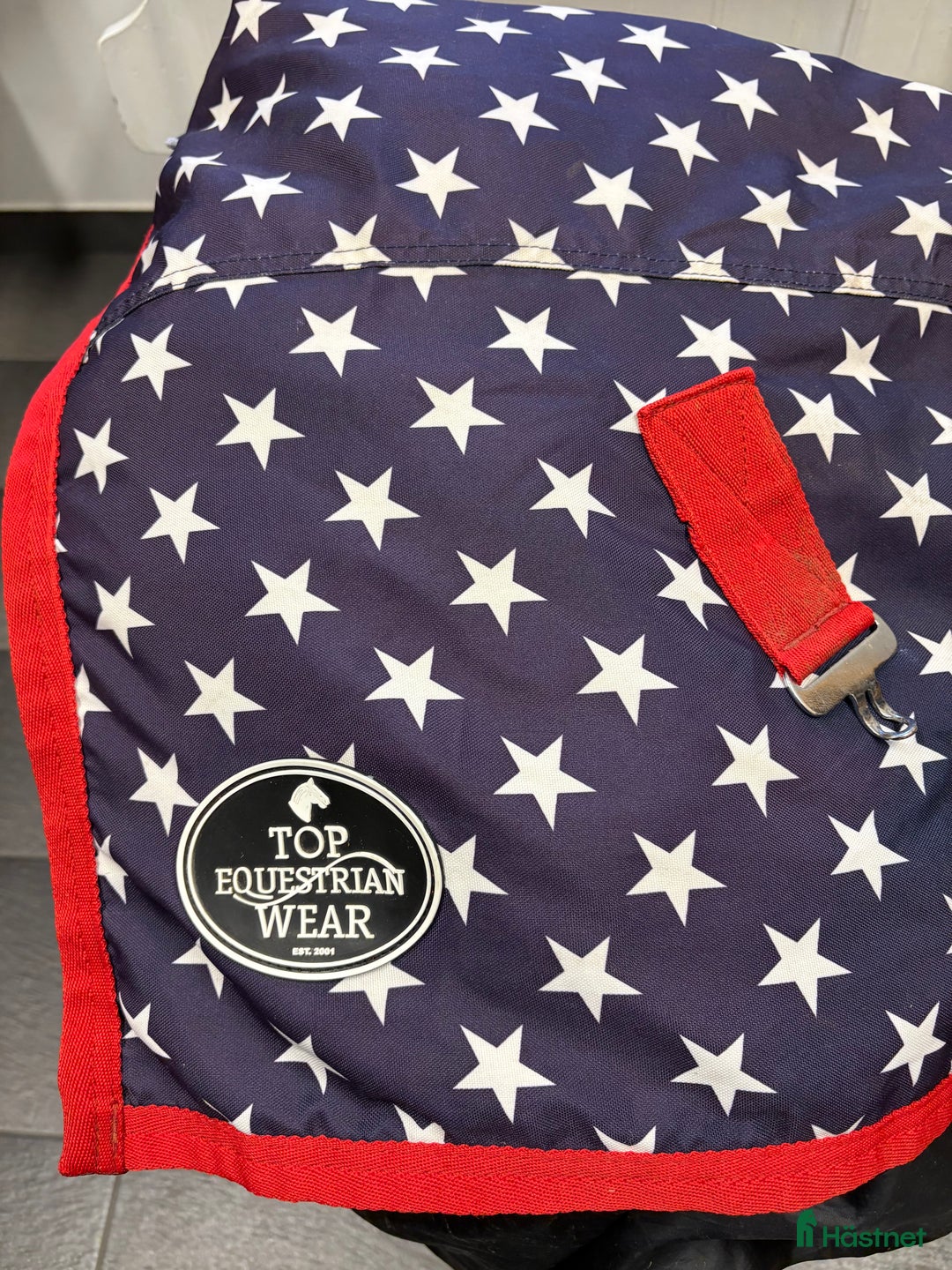 Täcken hästutrustning till salu: Övergångstäcke i Blentarp - Annons 1