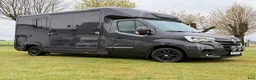 Hästlastbilar  fordon & transport till salu: Renault Master STX Hästbil - HORSEPARTNER - Annons 1