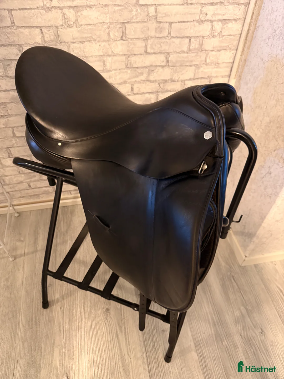 Sadlar hästutrustning till salu: Dressyrsadel med hög komfort - Annons 2