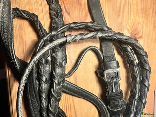 Övrig Hästutrustning hästutrustning till salu: Flätade tyglar full svarta i Vallentuna - Annons 11