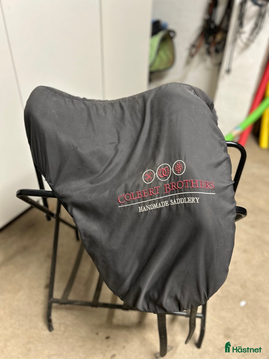 Sadlar hästutrustning till salu: Fantastiskt skön dressyrsadel i Sjuntorp - Annons 6