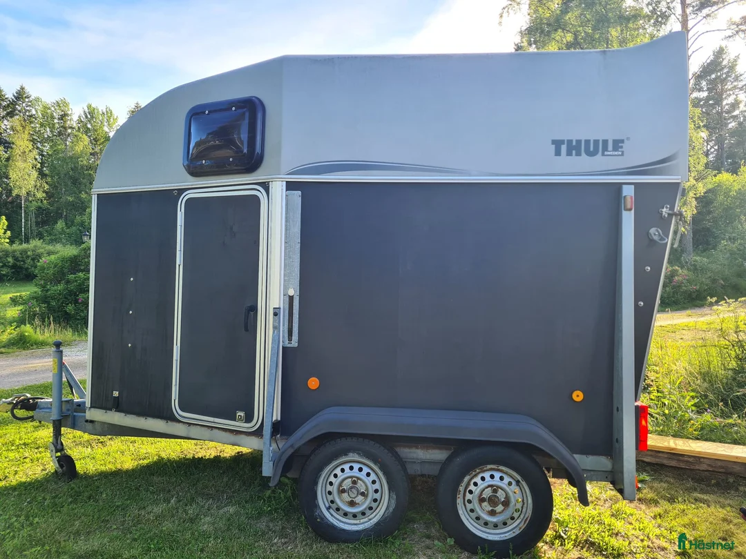 Hästtransporter  fordon & transport till salu: Thule royal nybesiktad+nyservad - Annons 2