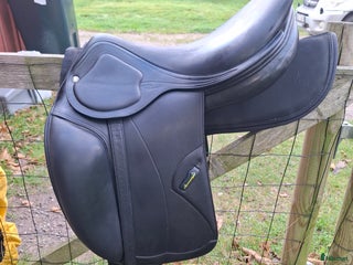 Sadlar hästutrustning till salu: Amerigo dj i Klockrike - Annons 1