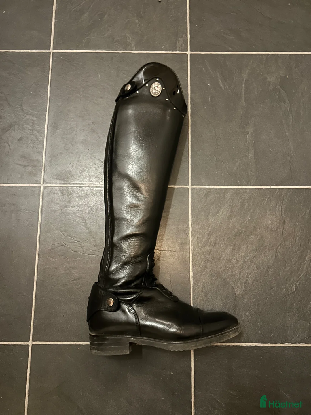 Ridstövlar ryttarutrustning till salu: Fina tävlingsstövlar  - Annons 1