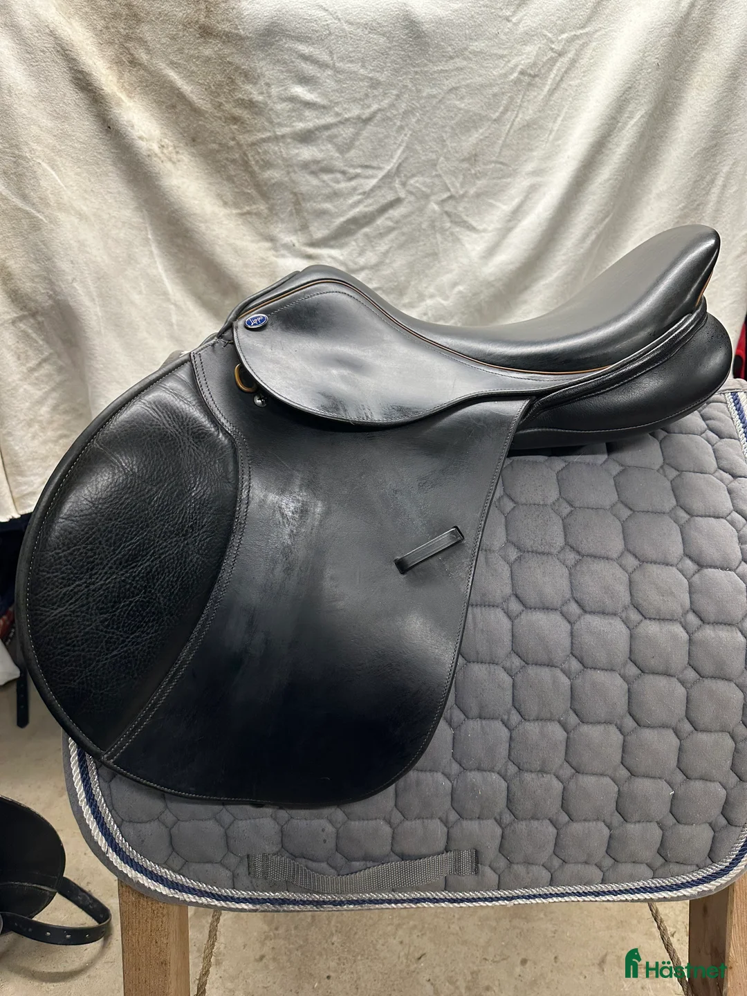 Sadlar hästutrustning till salu: Fin Lippo Marcello i Sala - Annons 1