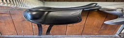 Sadlar hästutrustning till salu: EQUES Gold by Black Edition 17” Latex - Annons 2