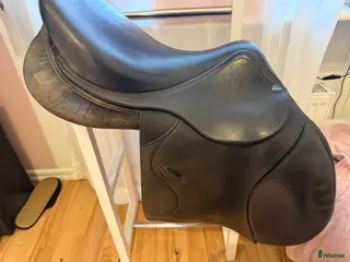 Sadlar hästutrustning Lippo Allergria Super 17 M Svart i Kävlinge - Annons 3