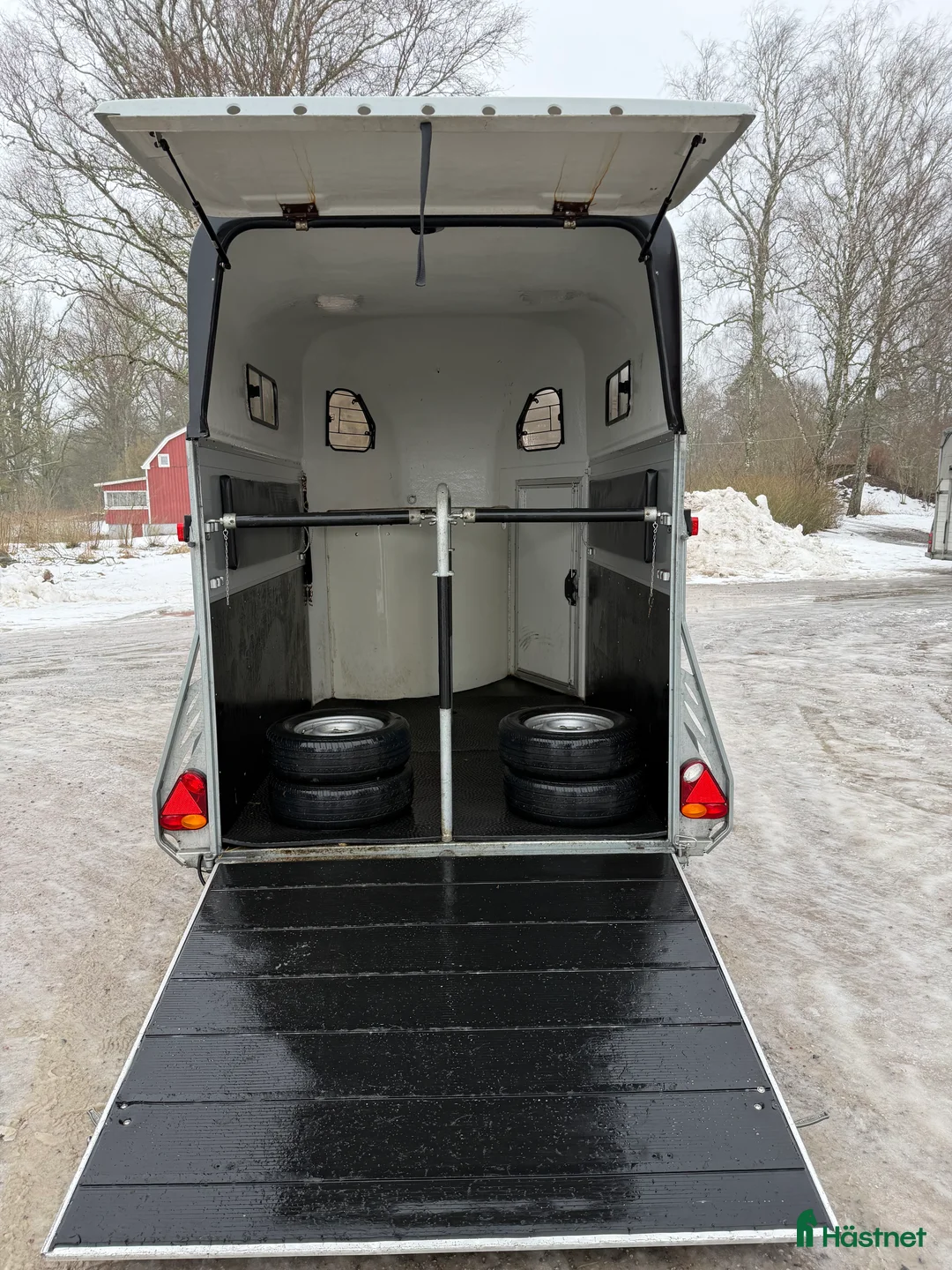 Hästtransporter  fordon & transport till salu: Populära Cheval gold 2 hästtransport  - Annons 4