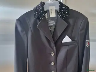 Jackor & Kavajer ryttarutrustning till salu: Frackett junior strl. 152. i Vrigstad - Annons 12