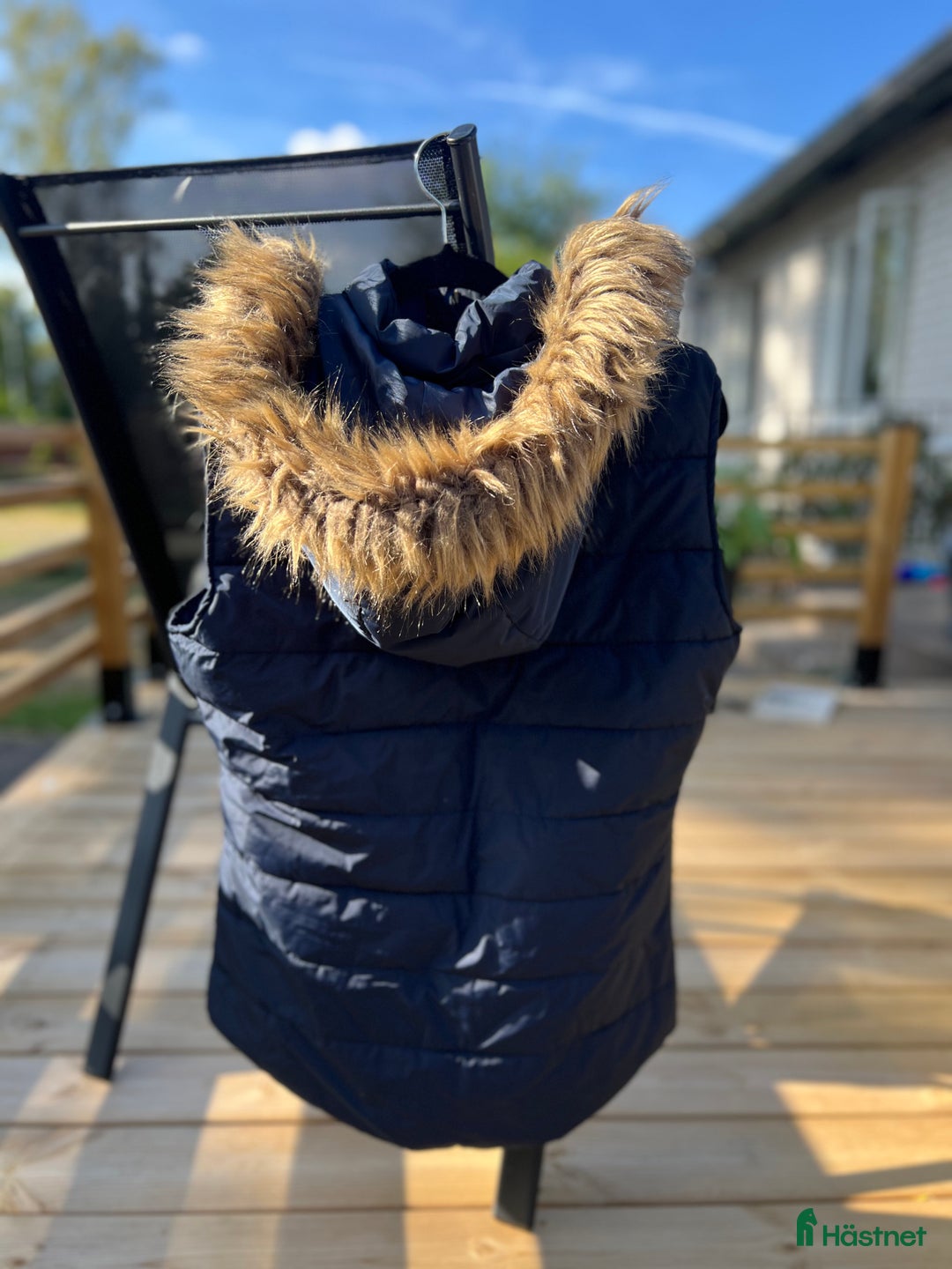 Övrigt Ridkläder ryttarutrustning till salu: Blå ridväst i Kristdala - Annons 2