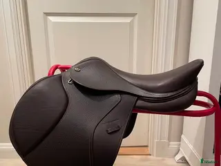Sadlar hästutrustning Ny hoppsadel, Ordo Equester - Annons 1