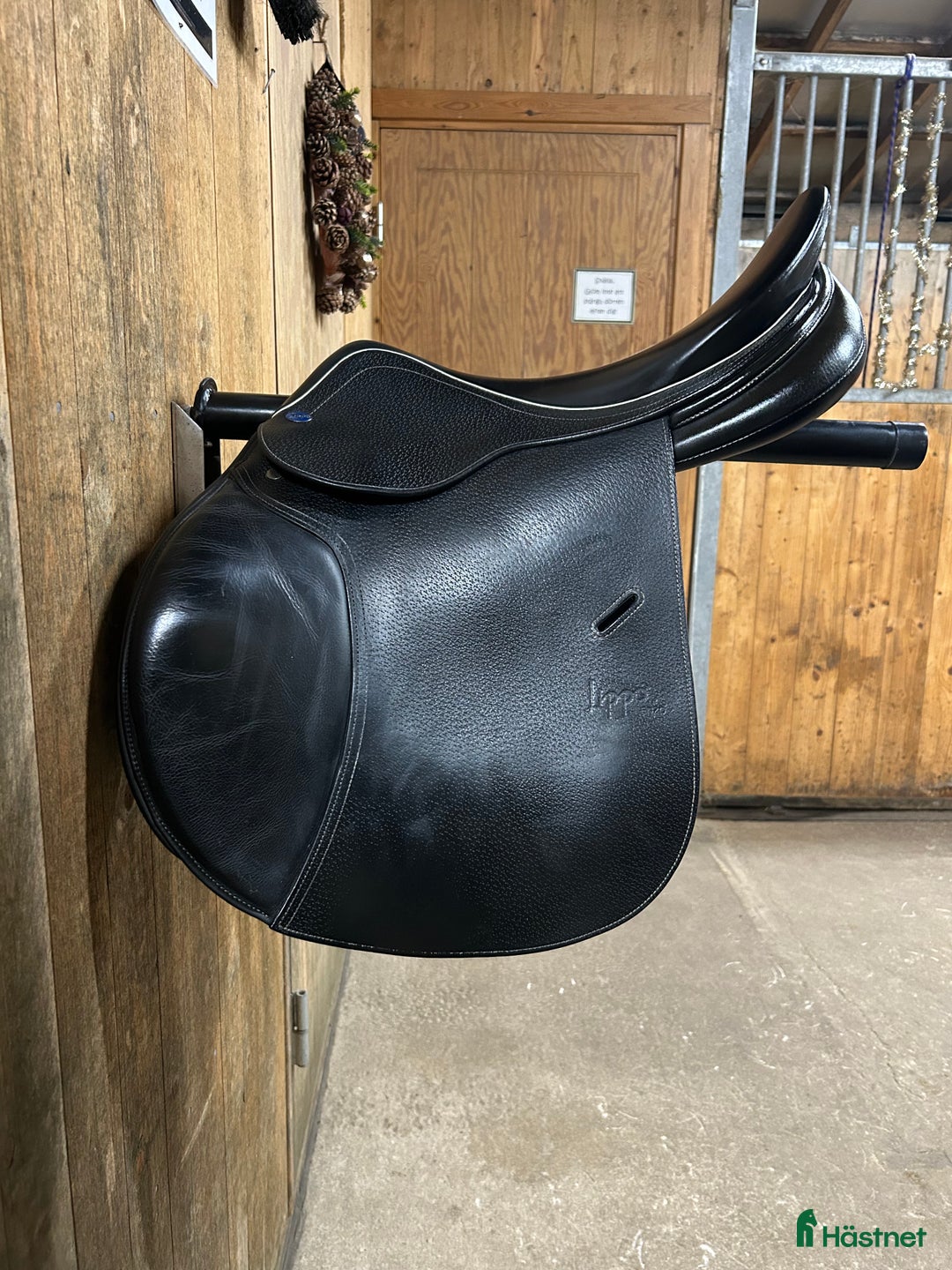 Sadlar hästutrustning till salu: Lippo - Enzo  i Kållered - Annons 1