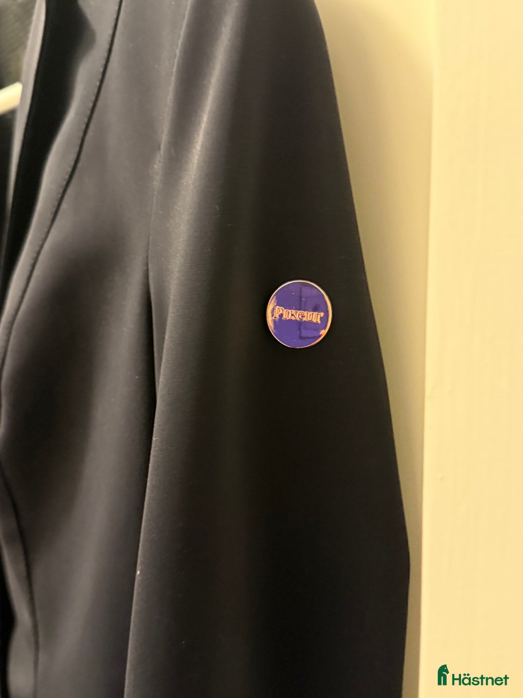 Jackor & Kavajer ryttarutrustning till salu: Pikeur Competiton Paulin Kavaj i Örebro - Annons 4