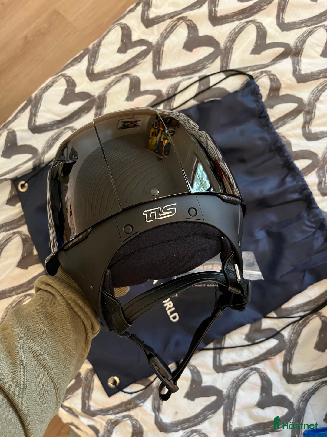 Hjälmar ryttarutrustning till salu: Helt ny Gpa hjälm i Munka-ljungby - Annons 4