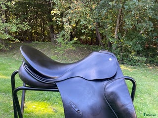 Sadlar hästutrustning till salu: Passier dressyrsadel i Perstorp - Annons 22