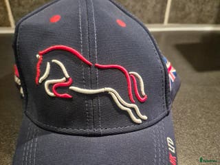 Övrigt Ridkläder ryttarutrustning till salu: Keps Equine i Västra Frölunda - Annons 21