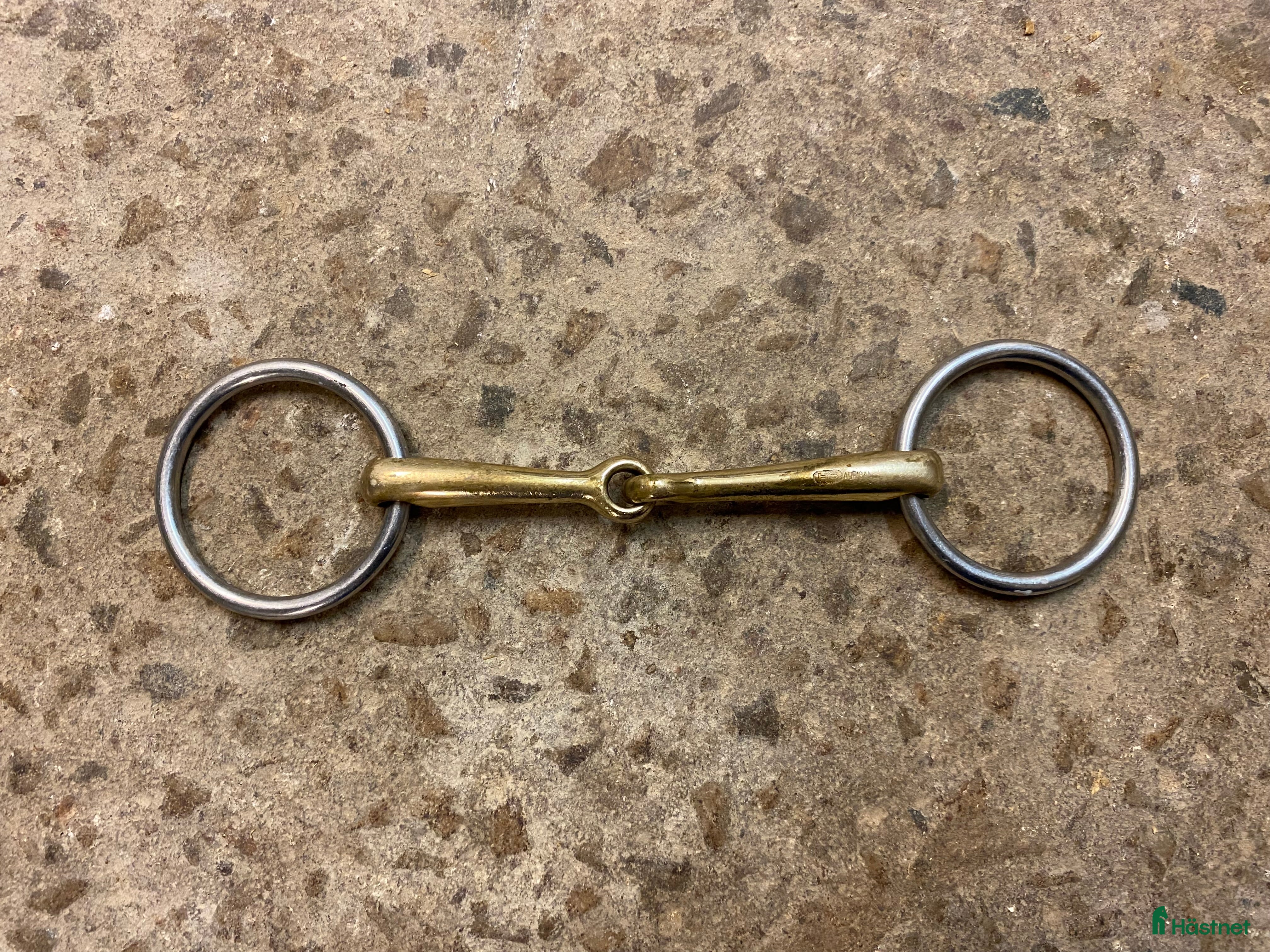 Bett hästutrustning till salu: Sprenger i Lund - Annons 4